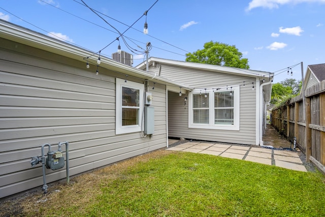 829 E 27th St, Houston, TX 77009 - back of house featuring a patio area