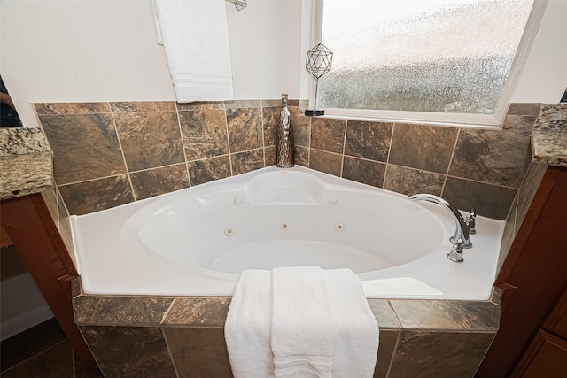 6022 Allendale Ridge Trl, Richmond, TX 77407 - full bathroom with a jetted tub