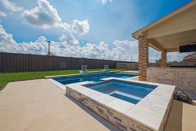 6022 Allendale Ridge Trl, Richmond, TX 77407 - view of pool with an in-ground hot tub, a fenced backyard, and a patio area