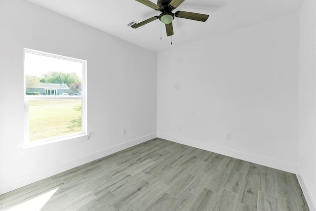 1005 Lake View Dr, Montgomery, TX 77356 - empty room featuring light wood-type flooring and ceiling fan