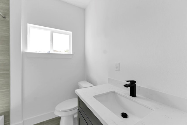 1005 Lake View Dr, Montgomery, TX 77356 - bathroom with vanity and a shower