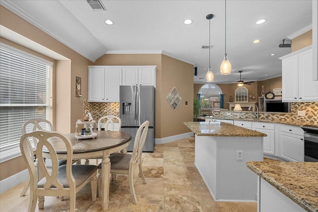 4415 Blooming Garden Ct, League City, TX 77573 - photo 21