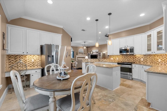 4415 Blooming Garden Ct, League City, TX 77573 - photo 22