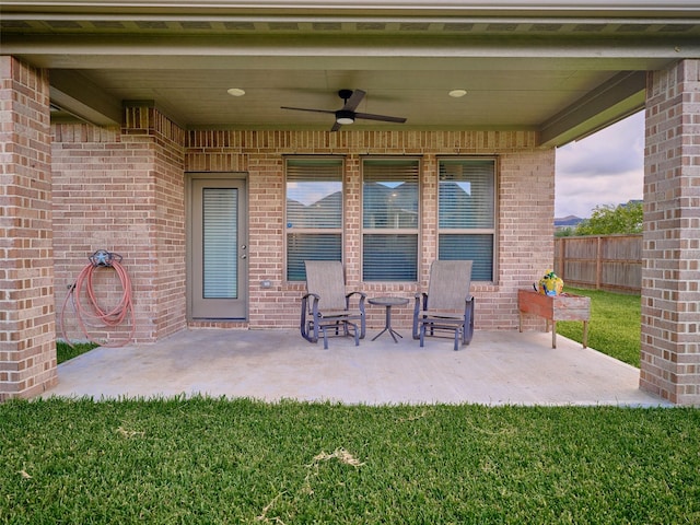 400 Beken Cove Ln, La Porte, TX 77571 - view of patio / terrace with a ceiling fan