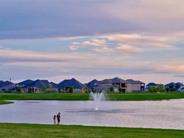 400 Beken Cove Ln, La Porte, TX 77571 - view of property's community featuring a water view, a residential view, and a yard