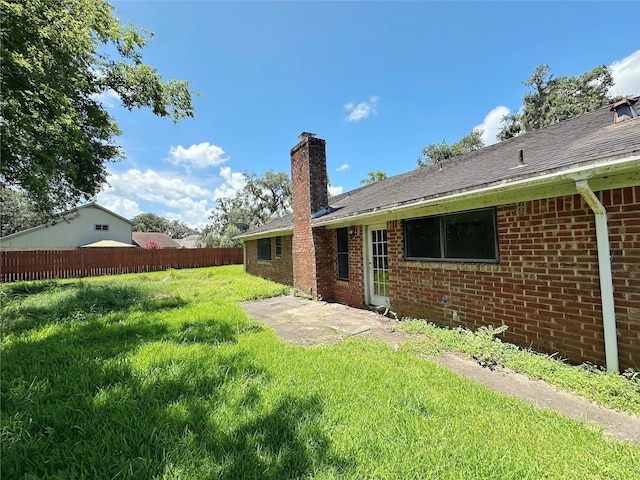 288 Twin Lakes Blvd W, West Columbia, TX 77486 - view of yard with a patio area