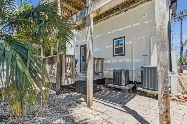 811 24th St, Galveston, TX 77550 - photo 22