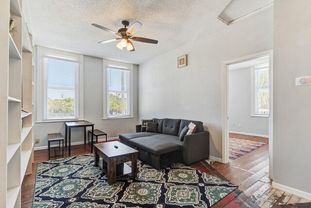 811 24th St, Galveston, TX 77550 - photo 12