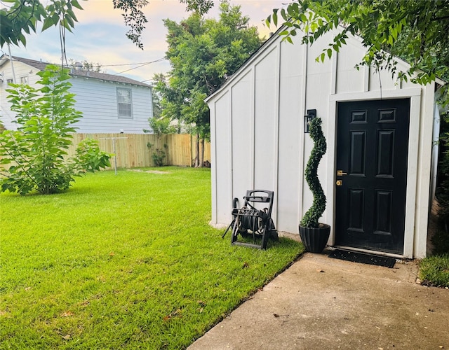 4716 Siegel St, Houston, TX 77009 - view of yard featuring a storage unit