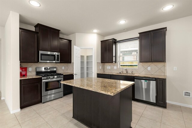 1333 Red Hills Dr, Rosharon, TX 77583 - photo 8