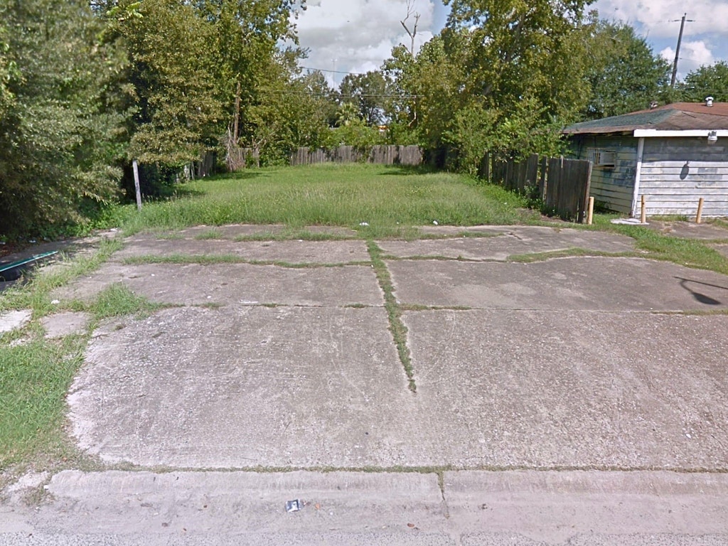 5225 Chennault Rd, Houston, TX 77033 - photo 1