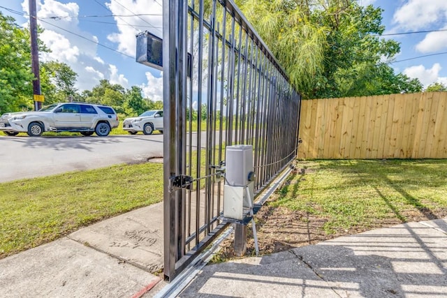 8130 Jutland Rd, Houston, TX 77033 - exterior view of a gate