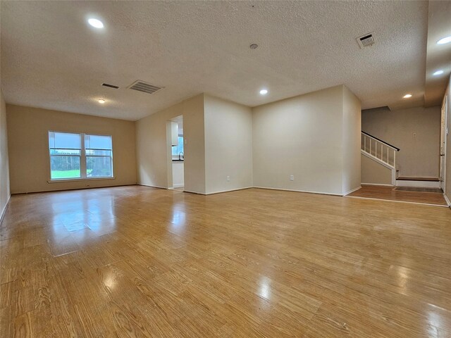 8622 Quail Burg Ln, Houston, TX 77489 - photo 17