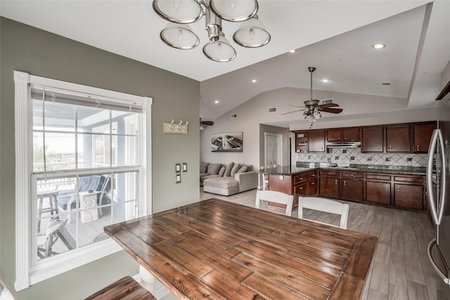 124 N Mae Cir, Crystal Beach, TX 77650 - photo 11