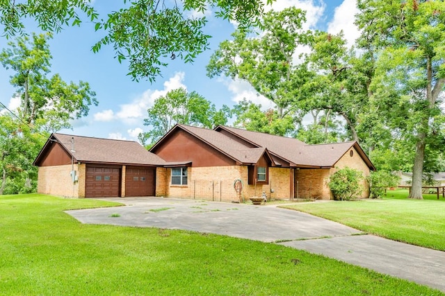 401 Pecan Estates Rd, Angleton, TX 77515 - photo 2