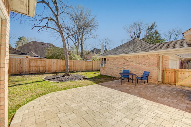 11715 Orchard Mountain Dr, Pasadena, TX 77059 - fenced backyard featuring a patio area and a gate