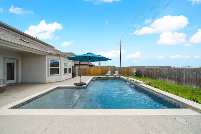 2218 Royal Ann Way, Tomball, TX 77375 - view of swimming pool featuring a patio area and a fenced backyard