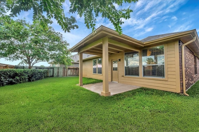 4473 Gran Canary Dr, League City, TX 77573 - rear view of property with a patio