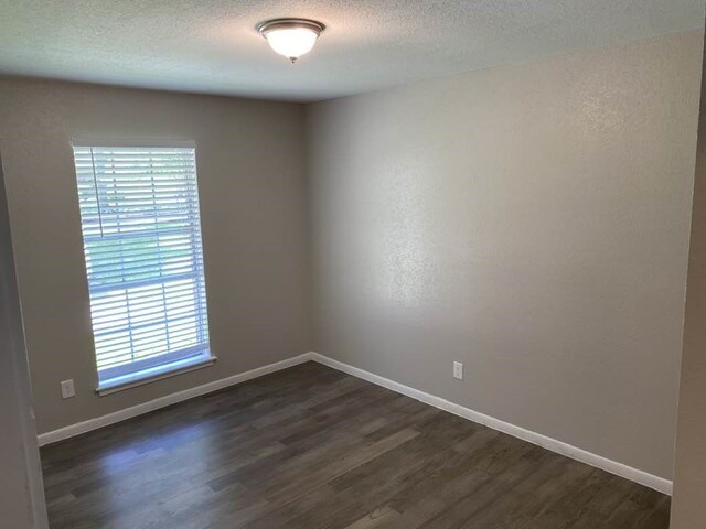 15803 Mill Point Dr, Houston, TX 77059 - photo 11