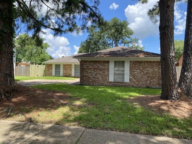 15803 Mill Point Dr, Houston, TX 77059 - photo 1
