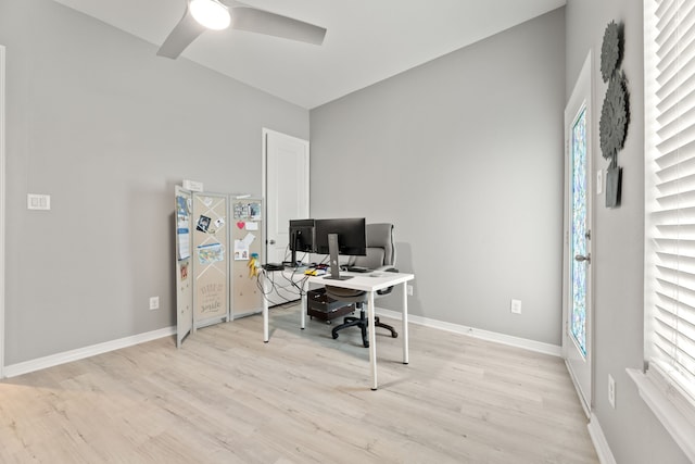 709 N Bayshore Dr, La Porte, TX 77571 - photo 27