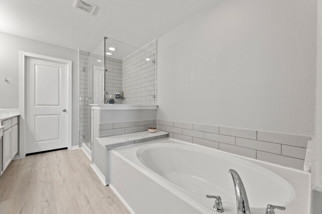 709 N Bayshore Dr, La Porte, TX 77571 - photo 42