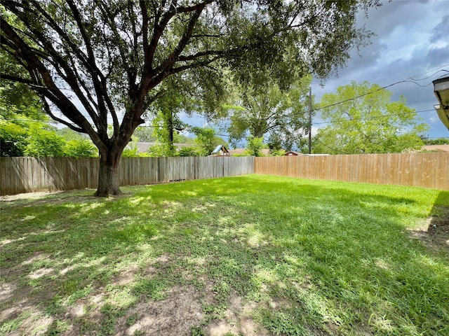 4310 Gallagher Dr, Houston, TX 77045 - view of fenced backyard