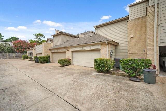 12625 Memorial Dr Unit 11, Houston, TX 77024 - photo 27