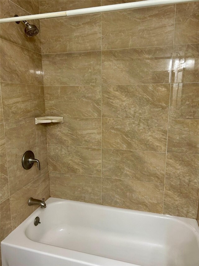727 Doncrest St, Channelview, TX 77530 - full bath featuring washtub / shower combination