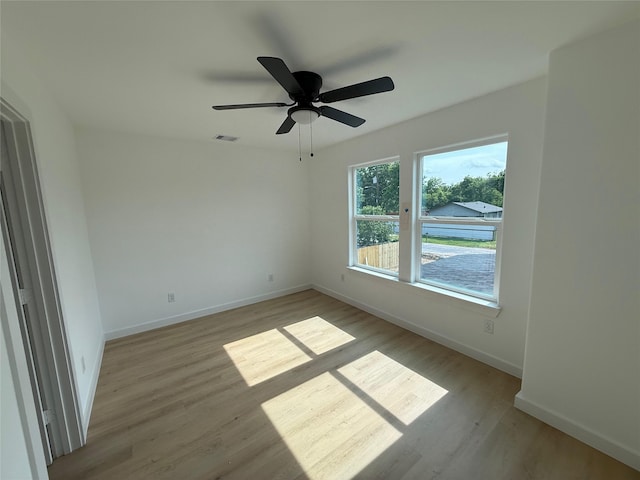 8601 Wileyvale Rd, Houston, TX 77016 - spare room with light wood-style flooring and ceiling fan