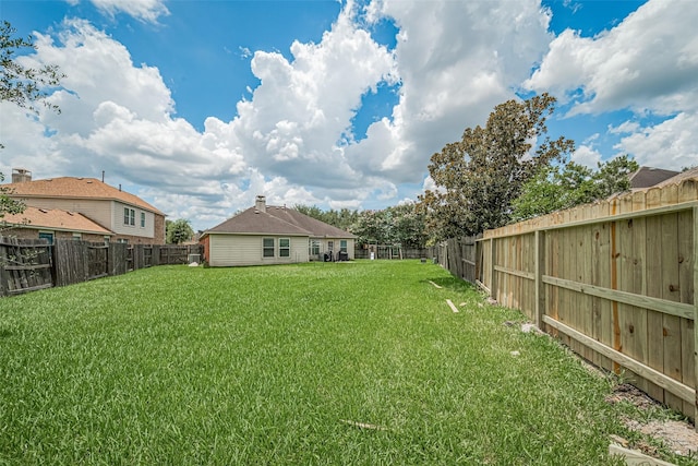 12005 Green Falls Dr, Pearland, TX 77584 - view of fenced backyard