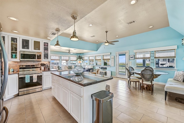 808 Pinata Dr, Crystal Beach, TX 77650 - photo 14