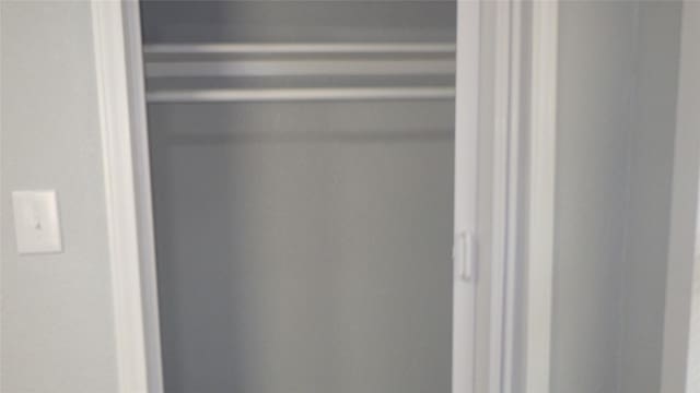 232 Birch St, Lake Jackson, TX 77566 - view of closet