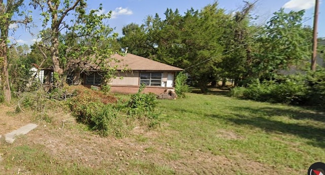 12418 Donna Dr, Houston, TX 77067 - view of green lawn