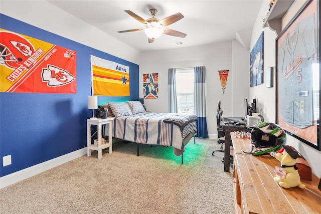 4802 Wagtail Way Ln, League City, TX 77573 - carpeted bedroom with baseboards and a ceiling fan
