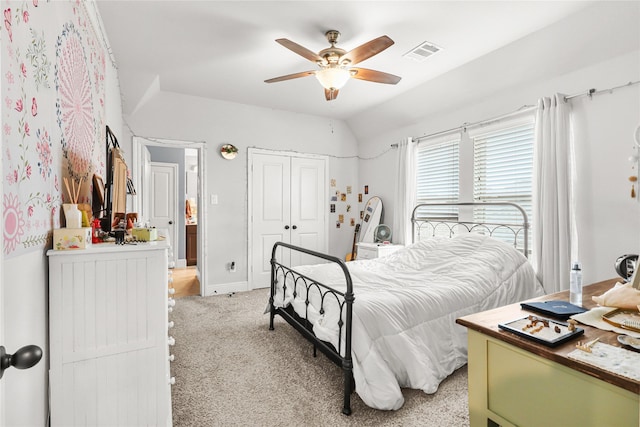 4802 Wagtail Way Ln, League City, TX 77573 - bedroom with light colored carpet, a closet, a ceiling fan, and vaulted ceiling