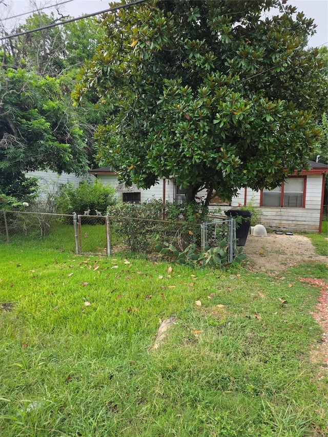 5218 Higgins St, Houston, TX 77033 - photo 1