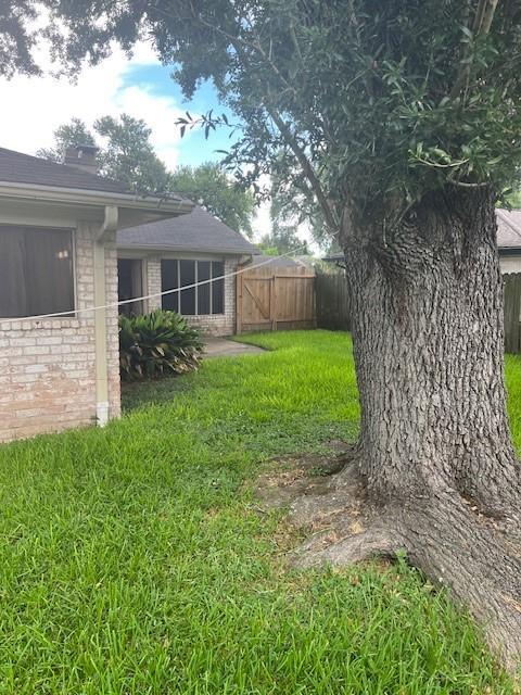 6742 Indian Lake Dr, Houston, TX 77489 - photo 6