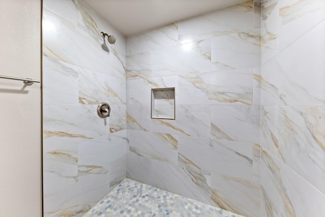 1115 Sunset, Dickinson, TX 77539 - full bath featuring a tile shower