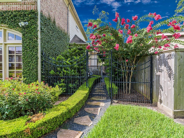 110 Sandalwood Dr, Houston, TX 77024 - photo 5