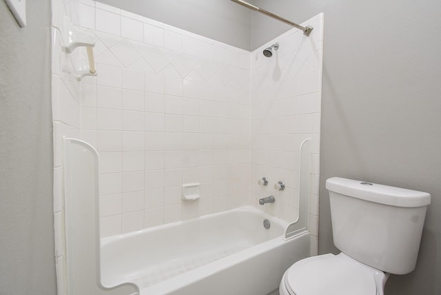 4706 Torrington Ct, Sugar Land, TX 77479 - bathroom with toilet and shower / tub combination