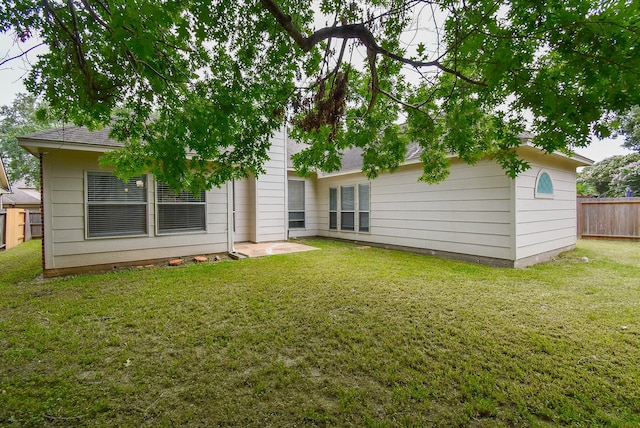 4706 Torrington Ct, Sugar Land, TX 77479 - back of property
