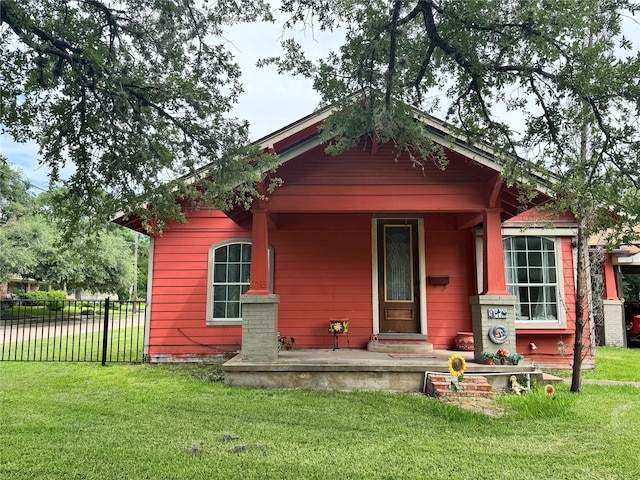 918 E Mcalpine St, Navasota, TX 77868 - view of front of property