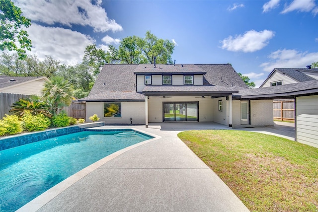 7710 Meadowvale Dr, Houston, TX 77063 - view of swimming pool featuring a fenced backyard, a patio area, and ceiling fan
