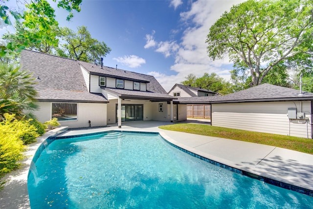 7710 Meadowvale Dr, Houston, TX 77063 - outdoor pool featuring a patio and a ceiling fan