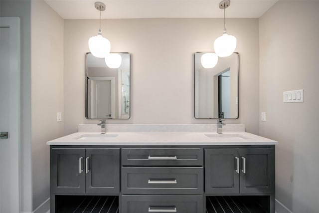 7710 Meadowvale Dr, Houston, TX 77063 - full bathroom featuring double vanity
