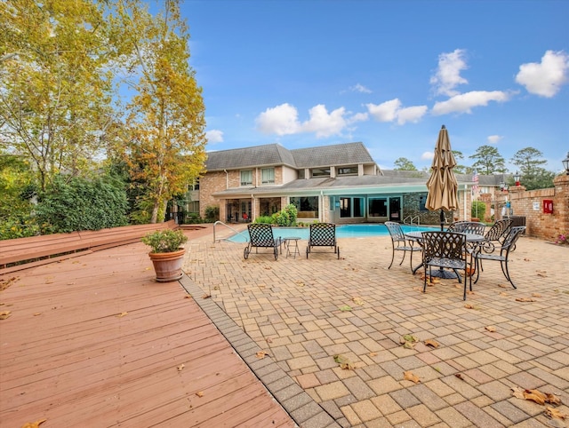 2230 S Piney Point Rd Unit 125, Houston, TX 77063 - swimming pool featuring a patio area