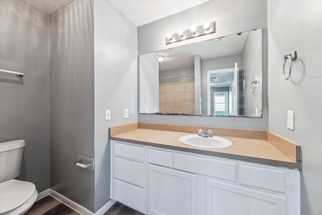 4340 Phlox St A/B, Unit A/B Houston, TX 77051 - full bath with vanity and wood finished floors