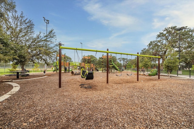 2019 Du Barry Ln, Houston, TX 77018 - view of community play area