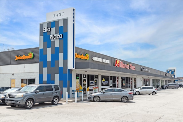 2019 Du Barry Ln, Houston, TX 77018 - view of commercial property featuring uncovered parking